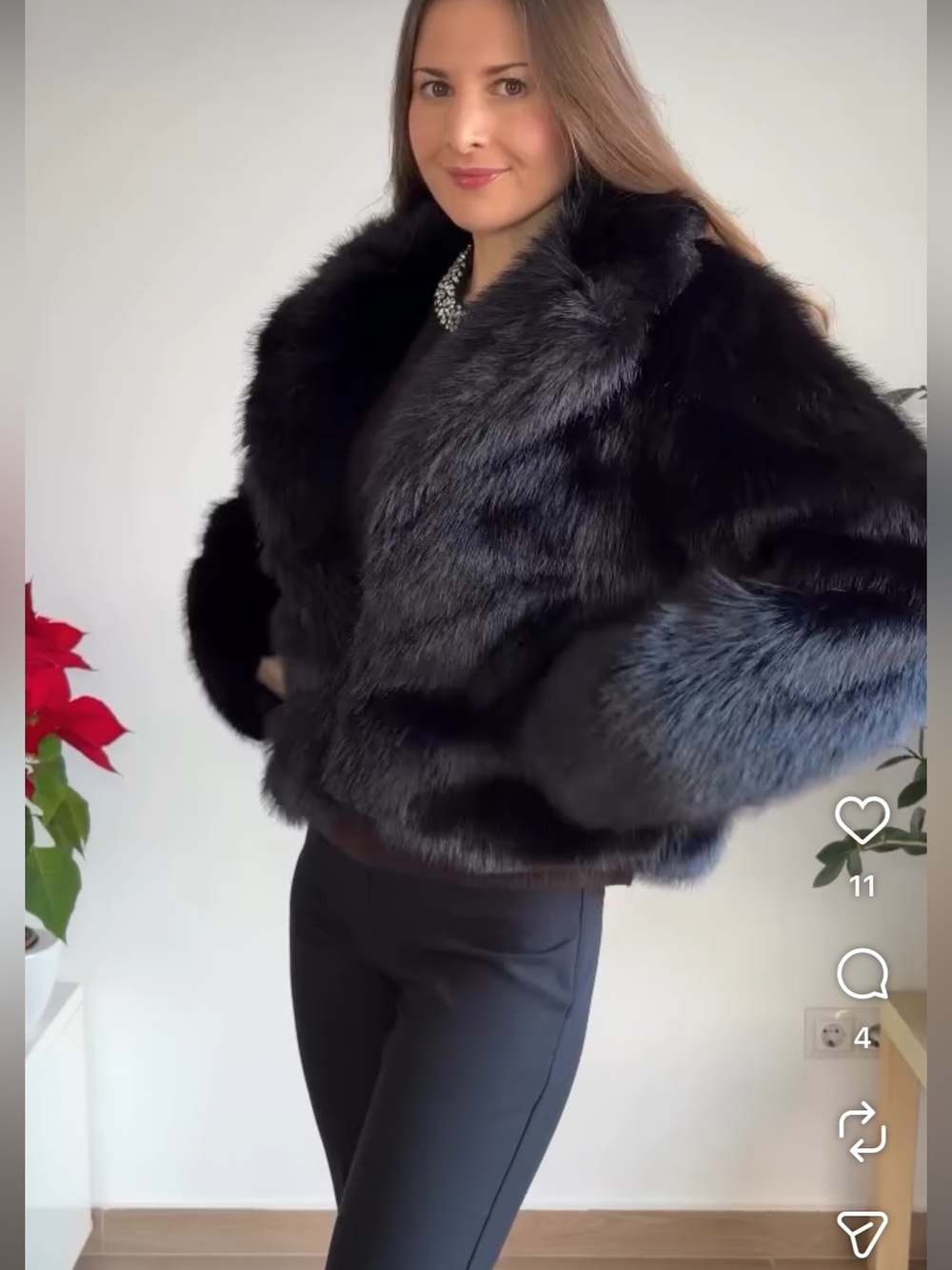 ZARA BLACK SHORT FAUX FUR COAT